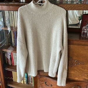 Cream White or Tan Knit  Warm Pullover Turtleneck Sweater Almost New Size L